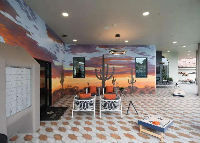 Rare King Bed Hot Tub Pool Golf Pickleball Parking Scottsdale